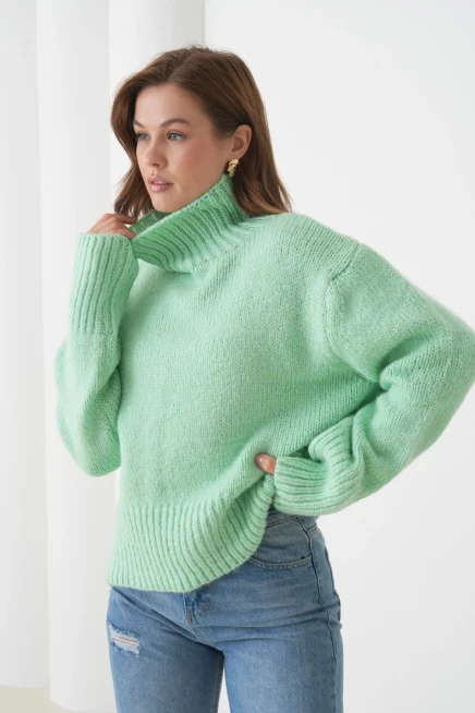 Kadın Balıkçı Yaka Oversize Kaşkarse Triko Kazak