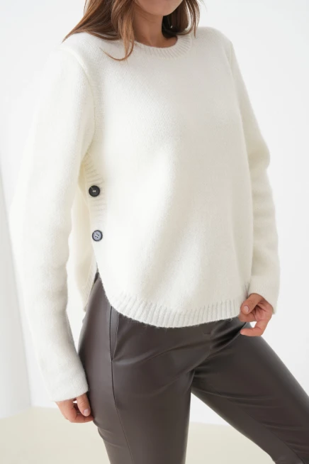 Kadın Bisiklet Yaka Düğme Detay Yırtmaçlı Triko Kazak