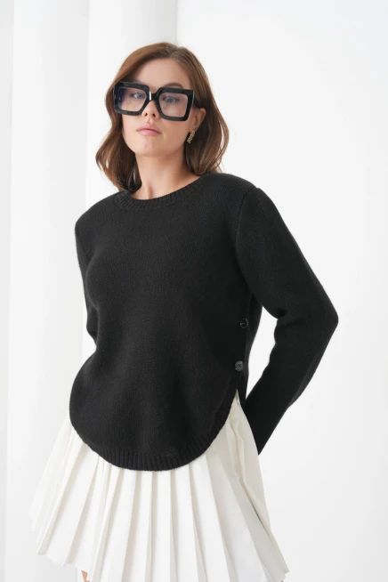 Kadın Bisiklet Yaka Düğme Detay Yırtmaçlı Triko Kazak