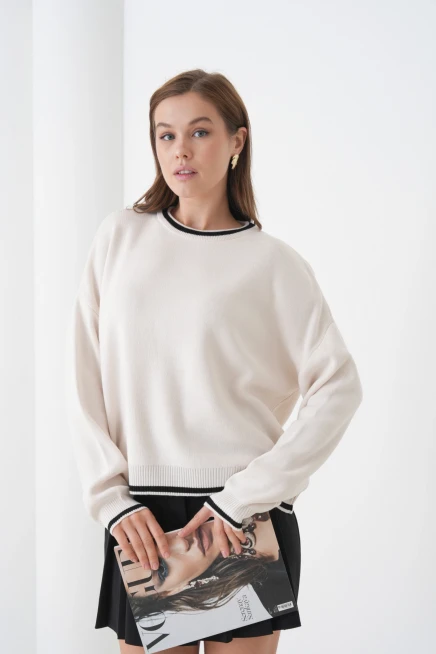 Kadın Bisiklet Yaka Yumuşak Dokulu Oversize Triko Kazak