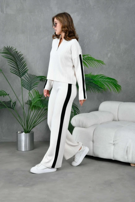 Kadın Dik Yaka Yarım Pat Fermuar Örgü Detay Kazak Pantolon İkili Triko Takım