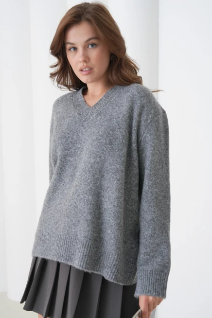 Kadın V Yaka Yumuşak Dokulu Oversize Triko Kazak