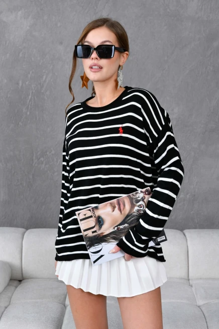 Kadın Bisiklet Yaka Çizgili Nakış Detay Oversize Triko Kazak