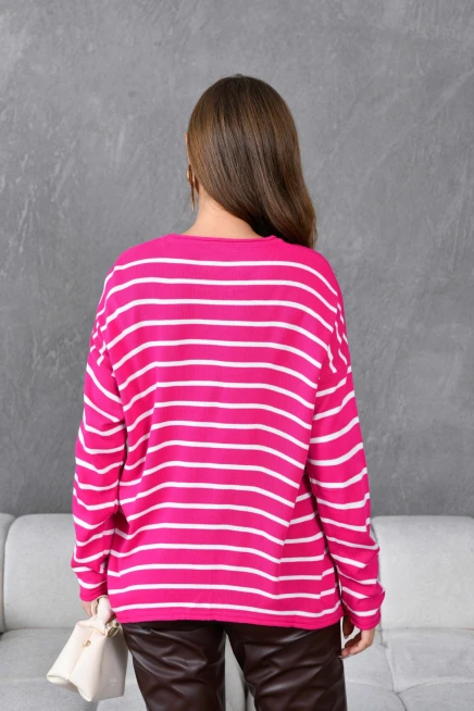 Kadın Bisiklet Yaka Çizgili Nakış Detay Oversize Triko Kazak