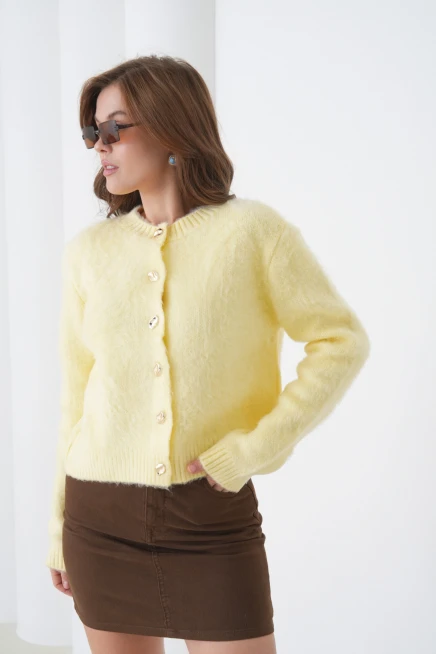 Kadın Bisiklet Yaka Düğme Detaylı Yumuşak Dokulu Şardonlu Triko Ceket