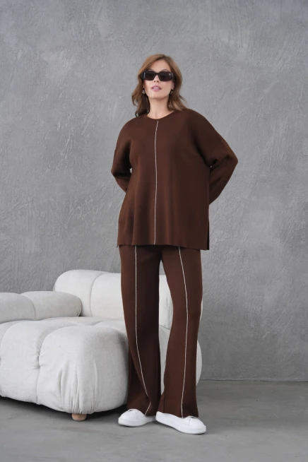 Kadın Bisiklet Yaka Yırtmaçlı Oversize Kazak Pantolon İkili Triko Takım