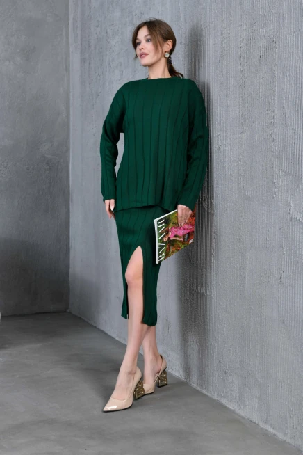 Kadın Bisiklet Yaka Yırtmaçlı Kazak Etek İkili Triko Takım