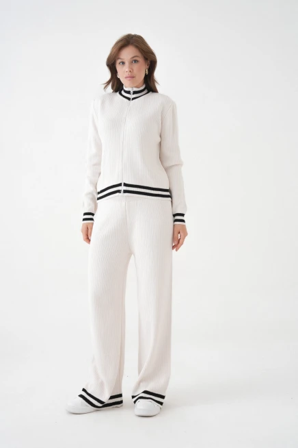 Kadın Dik Yaka Fermuar Kapama Çizgili Kaşkorse Ceket Pantolon İkili Triko Takım