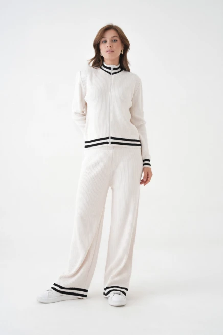 Kadın Dik Yaka Fermuar Kapama Çizgili Kaşkorse Ceket Pantolon İkili Triko Takım