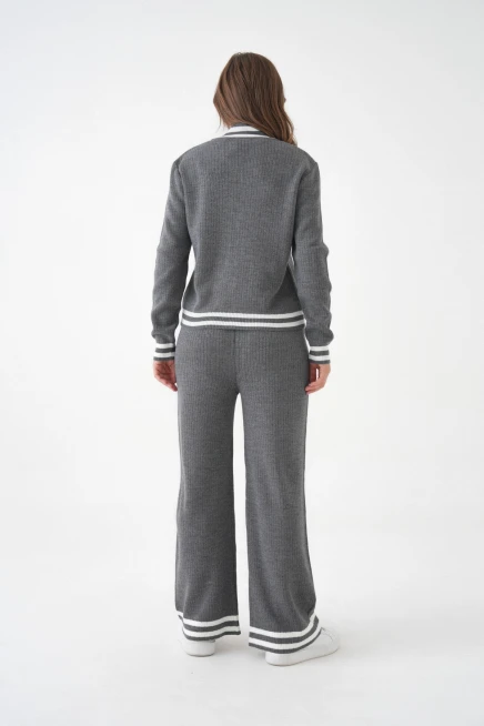 Kadın Dik Yaka Fermuar Kapama Çizgili Kaşkorse Ceket Pantolon İkili Triko Takım