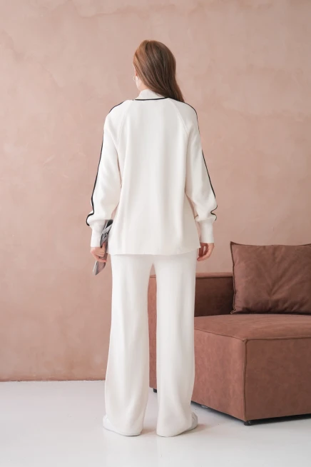 Kadın Dik Yaka Yarım Pat Fermuar Yırtmaçlı Kazak Pantolon İkili Triko Takım