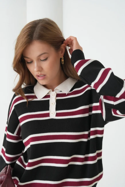 Kadın Polo Yaka Çizgili Yumuşak Dokulu Oversize Triko Kazak 