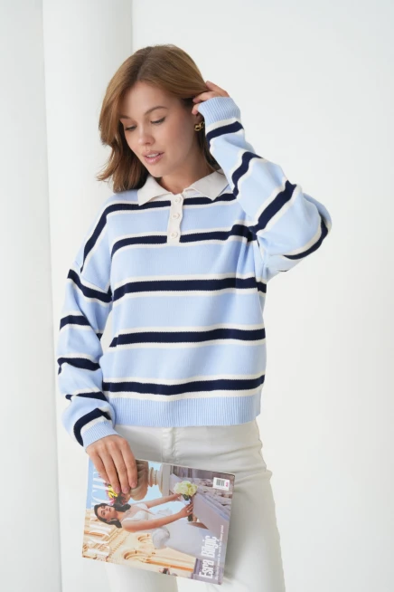 Kadın Polo Yaka Çizgili Yumuşak Dokulu Oversize Triko Kazak 