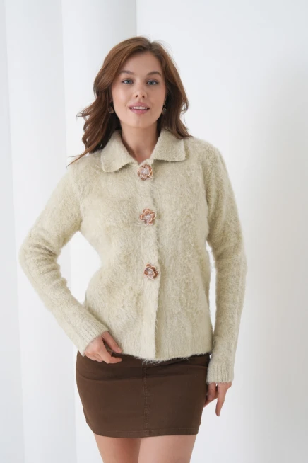 Kadın Polo Yaka Taşlı Gül Düğme Detaylı Bürümcük Yumuşak Dokulu Triko Ceket