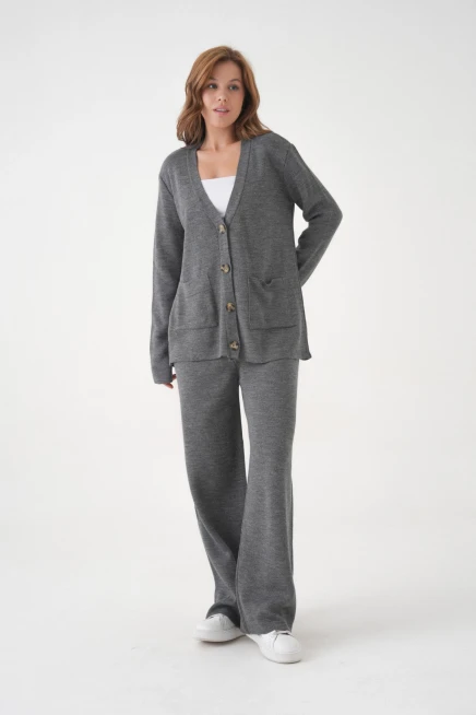 Kadın V Yaka Cep Detay Düğme Kapama Oversize Ceket Pantolon İkili Triko Takım