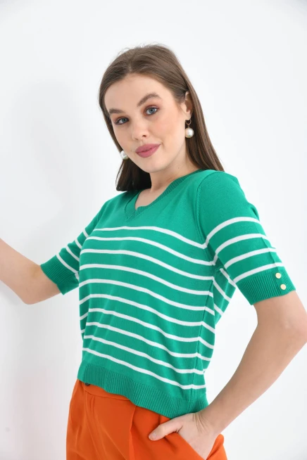 Kadın V Yaka Çizgili Kısa Kol Triko Kazak