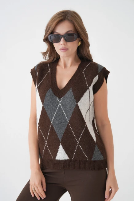 Kadın V Yaka Desenli Yumuşak Dokulu Triko Sweater