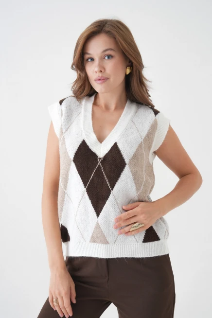 Kadın V Yaka Desenli Yumuşak Dokulu Triko Sweater