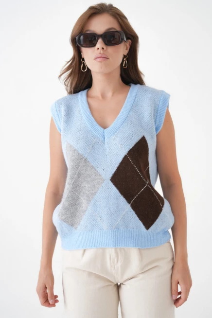 Kadın V Yaka Desenli Yumuşak Dokulu Triko Sweater