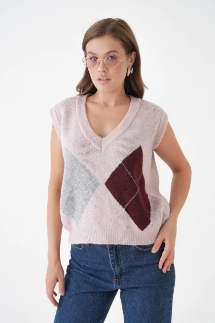 Kadın V Yaka Desenli Yumuşak Dokulu Triko Sweater