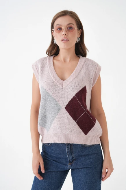 Kadın V Yaka Desenli Yumuşak Dokulu Triko Sweater