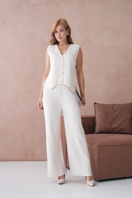 Kadın V Yaka Düğme Detay Yelek Pantolon İkili Triko Takım