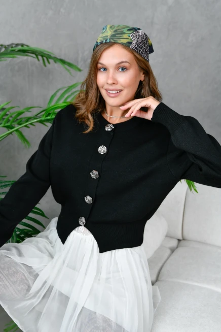 Kadın V Yaka Düğme Detay Yumuşak Dokulu Triko Ceket 10827