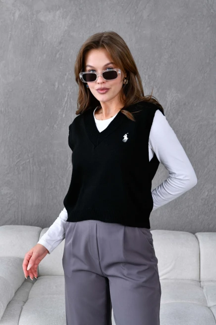 Kadın V Yaka Nakışlı Oversize Basic Triko Sweater