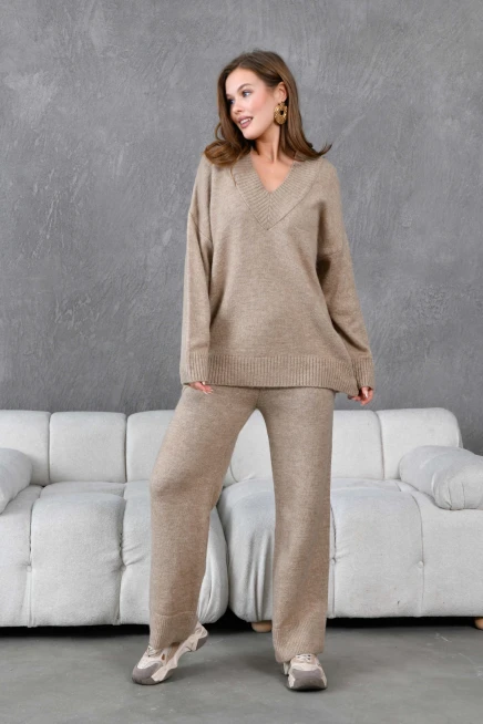 Kadın V Yaka Örgü Detay Oversize Kazak Pantolon İkili Triko Takım