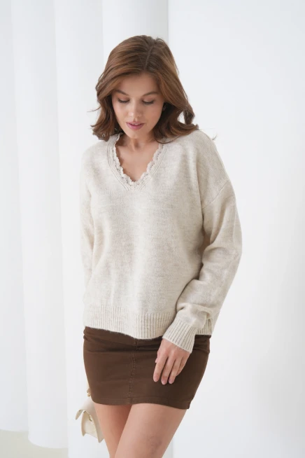 Kadınv Yak Adantel Detay Yumuşak Dokulu Triko Kazak