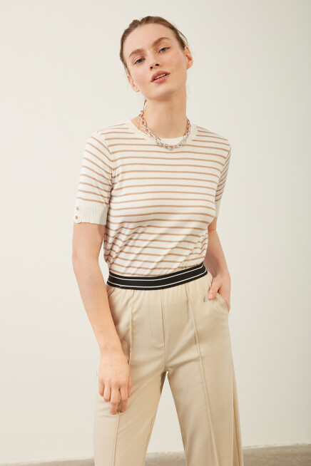 Camel Renk Düğme Detaylı Çizgili Bluz