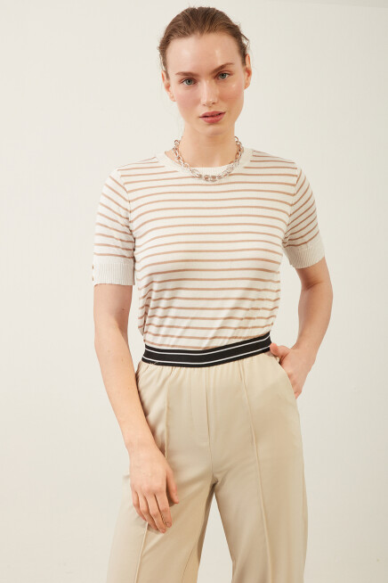 Camel Renk Düğme Detaylı Çizgili Bluz