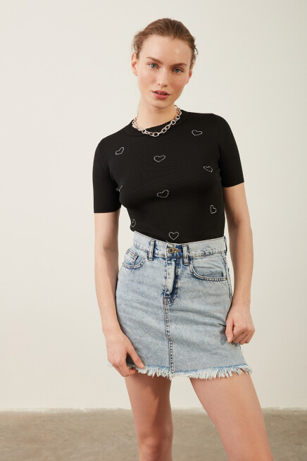 Kalpli Taş İşlemeli Siyah Body