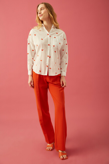 Nakış Detaylı Uzun Kol Gömlek