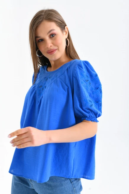 Saks Renk Yaka Detaylı Kadın Bluz