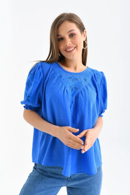 Saks Renk Yaka Detaylı Kadın Bluz