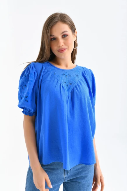 Saks Renk Yaka Detaylı Kadın Bluz