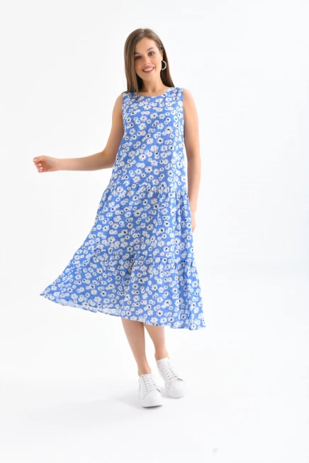 Mavi Renk Papatya Desenli Elbise