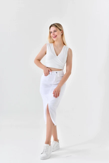 Beyaz Yırtmaçlı Kot Etek