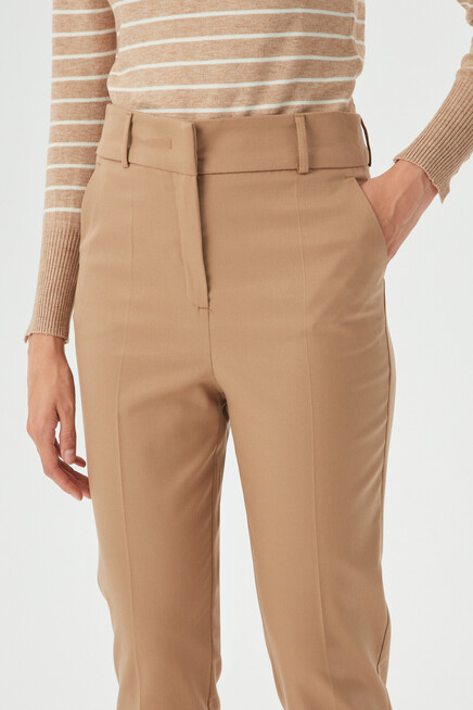 Kadın Camel Paça Detaylı Klasik Kumaş Pantolon