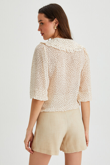 Kadın Desenli Yaka Bağlama Detaylı Şifon Bluz