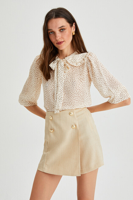 Kadın Desenli Yaka Bağlama Detaylı Şifon Bluz