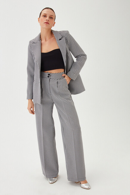 Womens Crowbar Pattern Wide Leg Button Detailed Blazer Suit