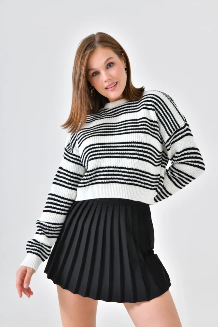 Basic Çizgili Bisiklet Yaka Triko Kazak