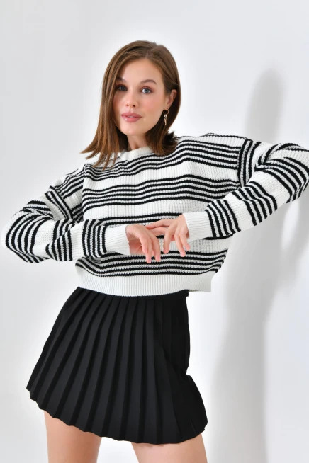 Basic Çizgili Bisiklet Yaka Triko Kazak