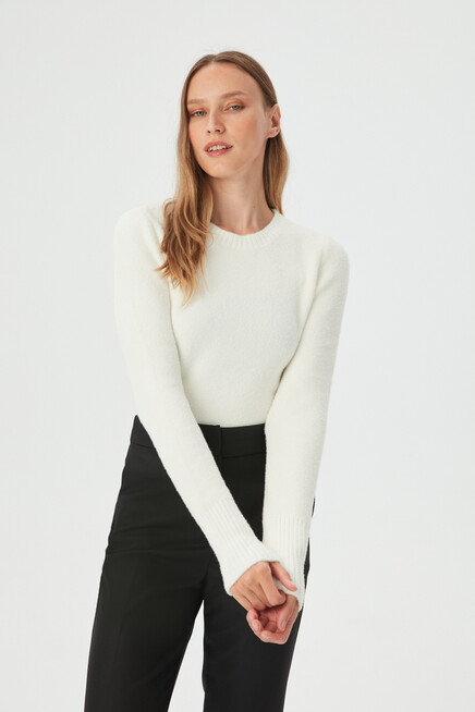 Womens Bone Soft Textured Crew Neck Knitwear Sweater