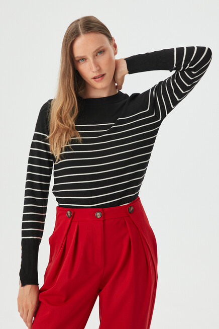 Womens Red Waist Button Detailed Pleated Fabric Trousers