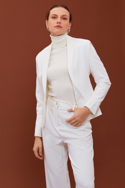 Womens Short Single Button Pocket Detailed Blazer Jacket