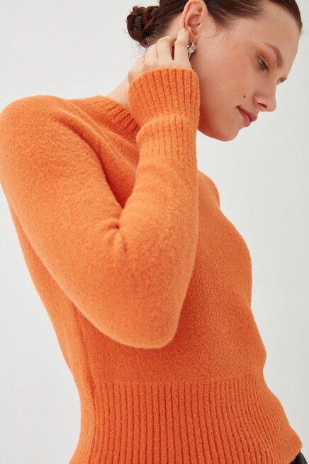 Kadın Oranj Bisiklet Yaka Yumuşak Dokulu Triko Kazak