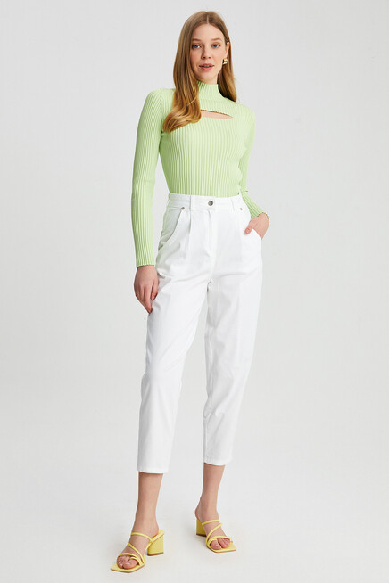 Womens Pleated Detail Carrot Trousers